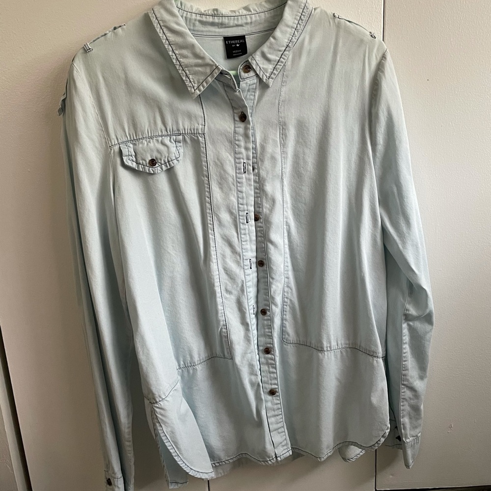3/$30 Light blue button down blouse
